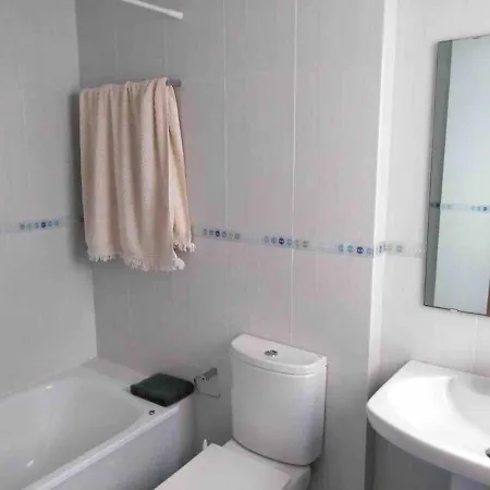 Fantastic 2 Bedrooms Living *