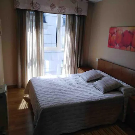 Fantastic 2 Bedrooms Living Apartment *